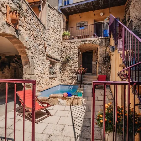 Maison En Pierre Avec Bassin * La Bastide-dʼEngras