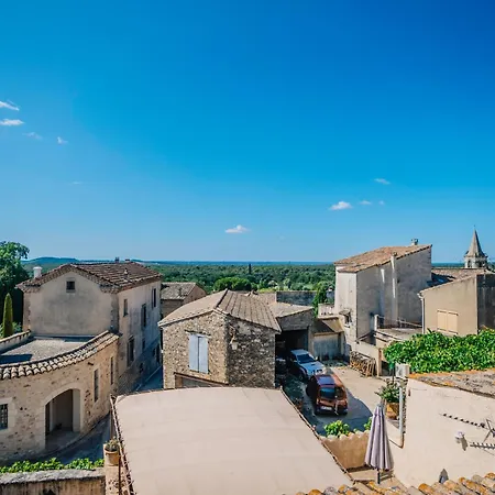 Maison En Pierre Avec Bassin Casa de Férias