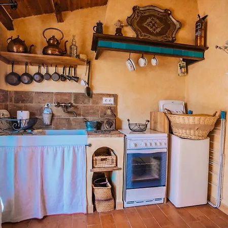 Maison En Pierre Avec Bassin Casa de Férias *